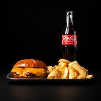 Classic Smash Burger Menü